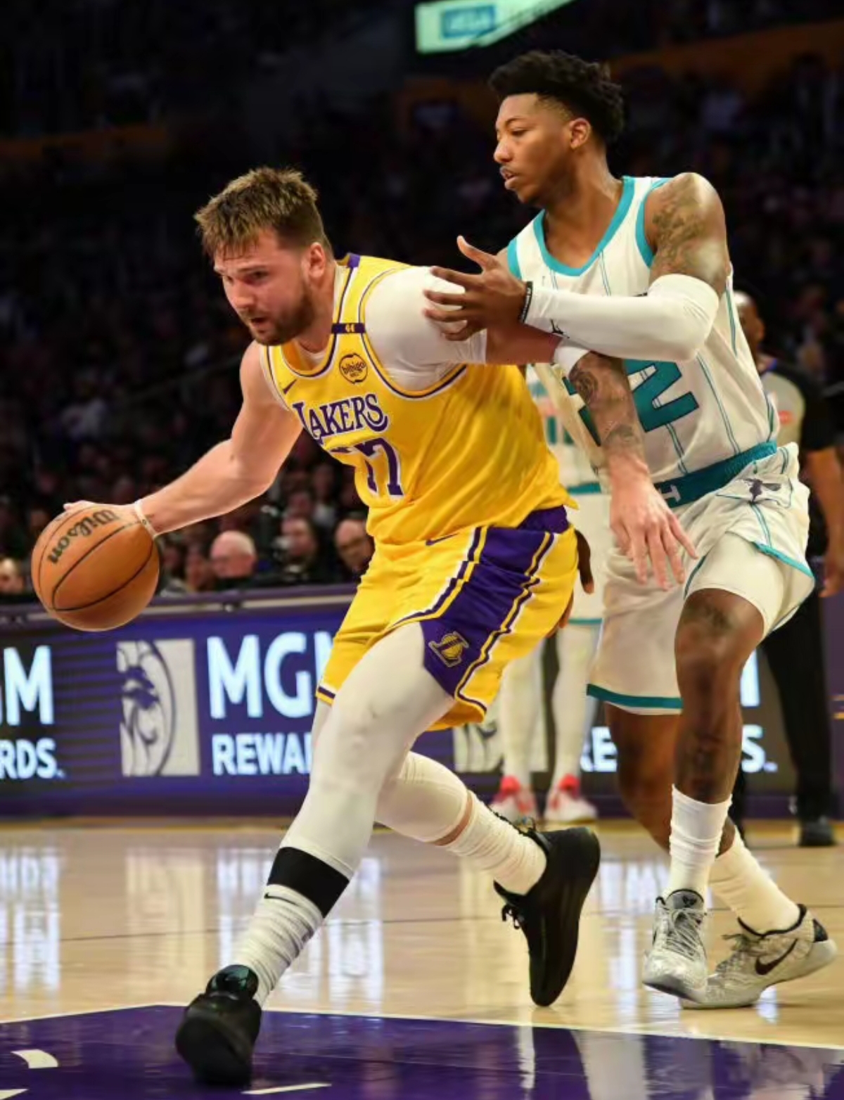 AYX-东契奇连续七场比赛得分超过反败为胜，勇士不断突破！