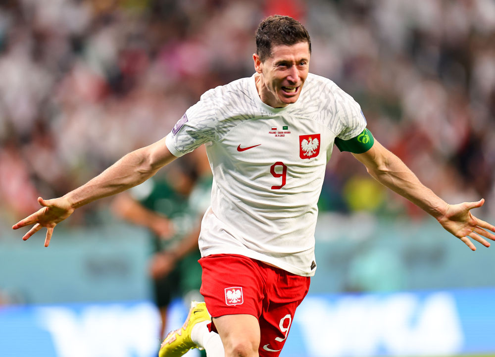 爱游戏体育-关于莱万多夫斯基迎来七赛季高光表现，阿森纳球迷沸腾！的信息