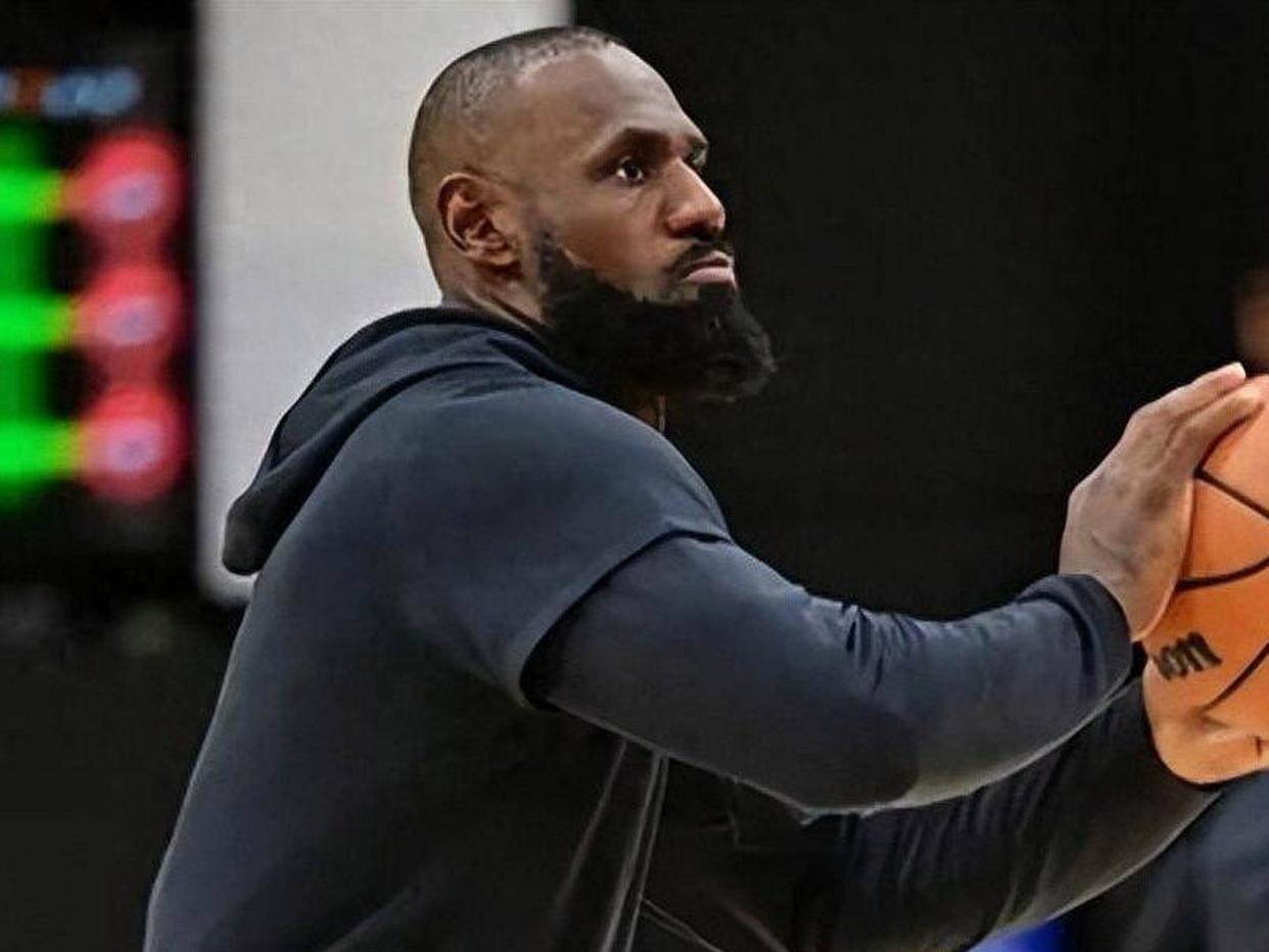 AYX-詹姆斯在快船比赛中回归赛场，高光表现引发热议！的简单介绍