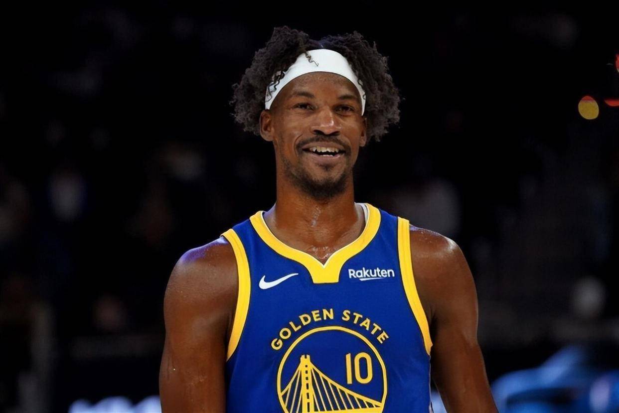 爱游戏-包含巴特勒在日本队比赛中战术调整，回归赛场引发热议！的词条