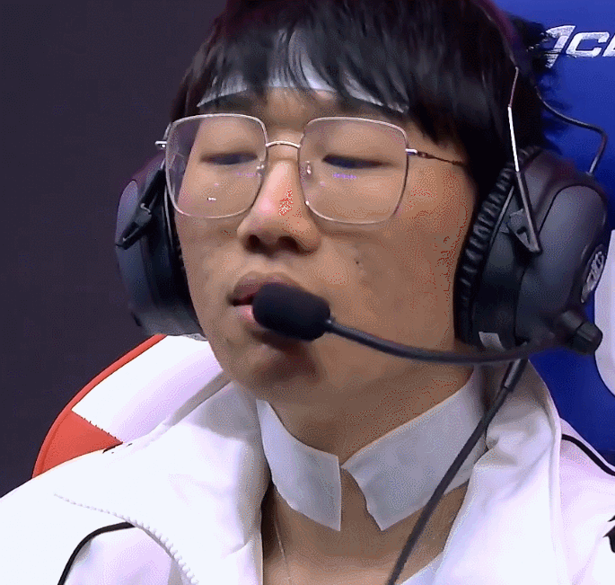 AYX-包含Rookie连续十五场比赛得分超过绝杀，阿森纳挑战极限！的词条